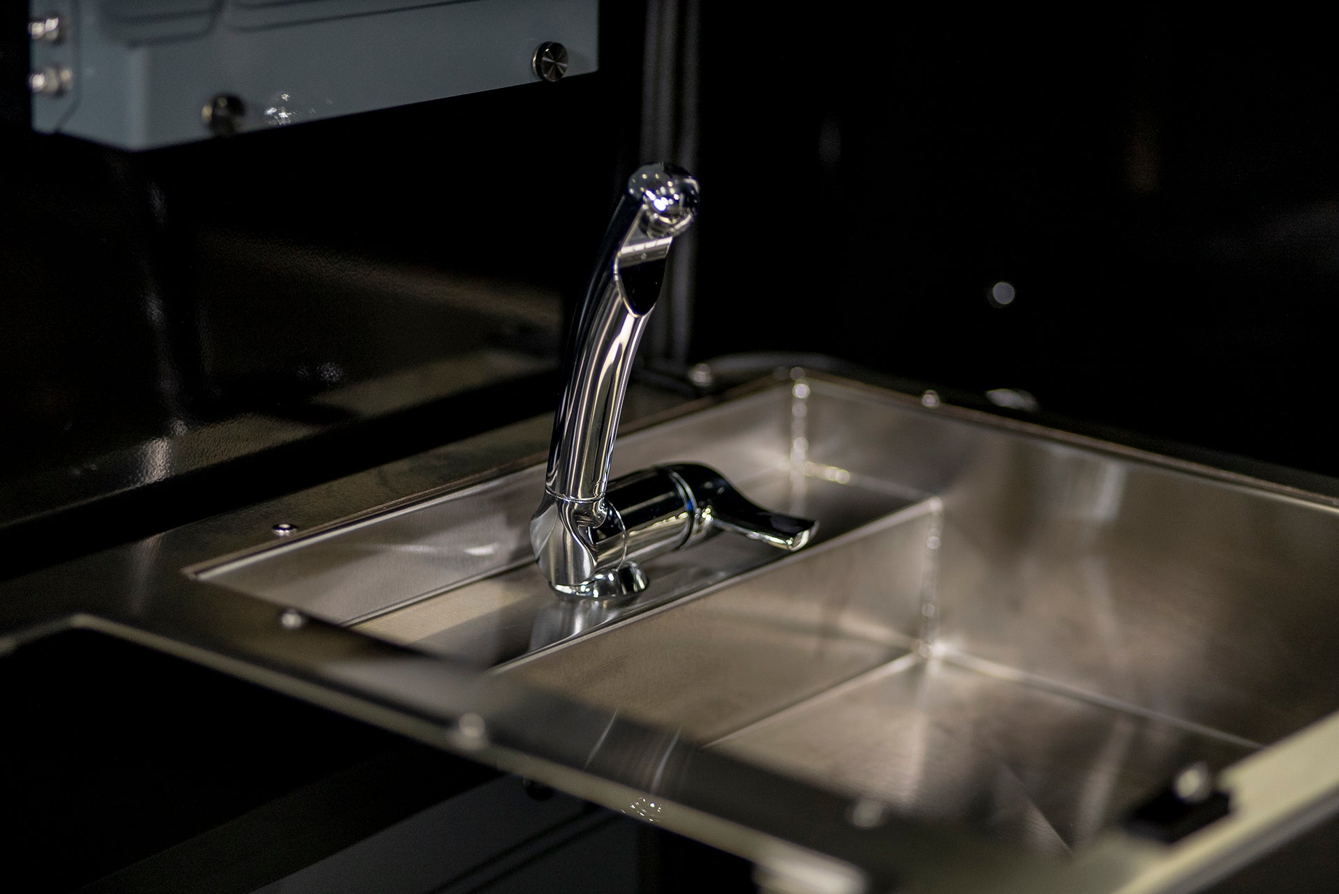 2025 EXPEDITION 3.0 OVERLAND TRAILER (#S110 3017)