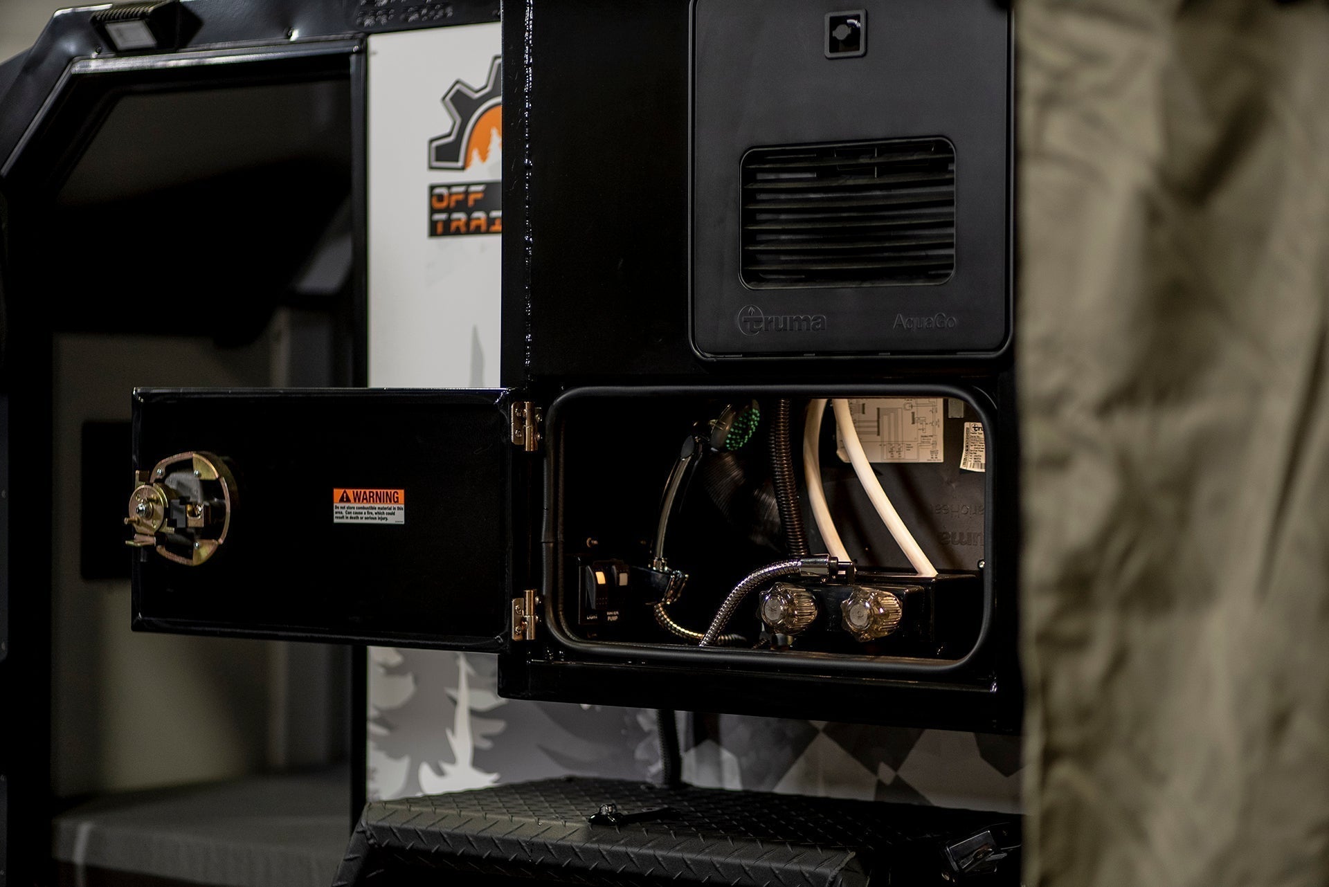 2024 EXPEDITION 3.0 OVERLAND TRAILER (#3001) - DEMO