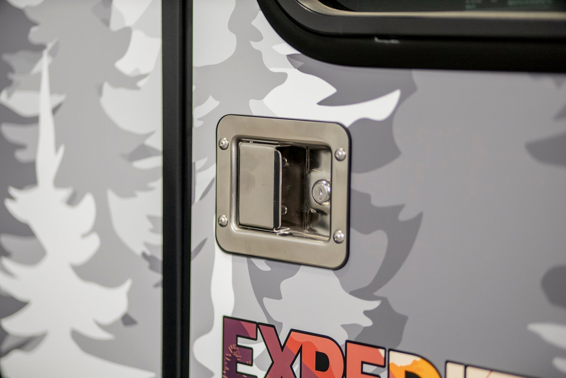 2025 EXPEDITION 3.0 OVERLAND TRAILER (#S110 3017)